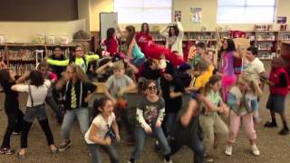 Harlem Shake Kids Cleaning Lady