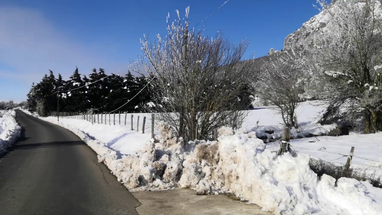 Campos de Egino bajo la nieve
