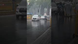 Delhi NCR Hit By Rain, Thunderstorm & Gusty Winds | Subscribe to Firstpost | N18G