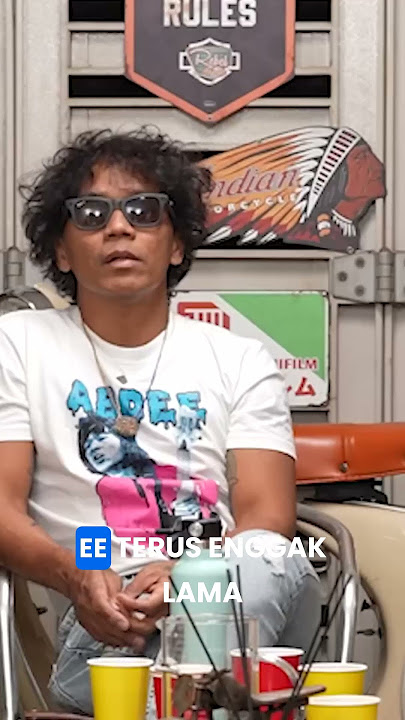 momen Kaka Slank tau dia terkenal#music #lyrics #podcast #kakaslank#slank