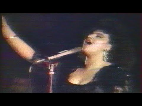 أمينة فاخت من غير ليه
