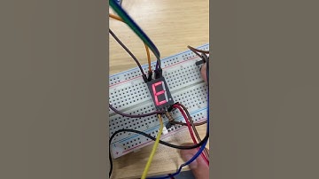 Nombre con display 7segmentos