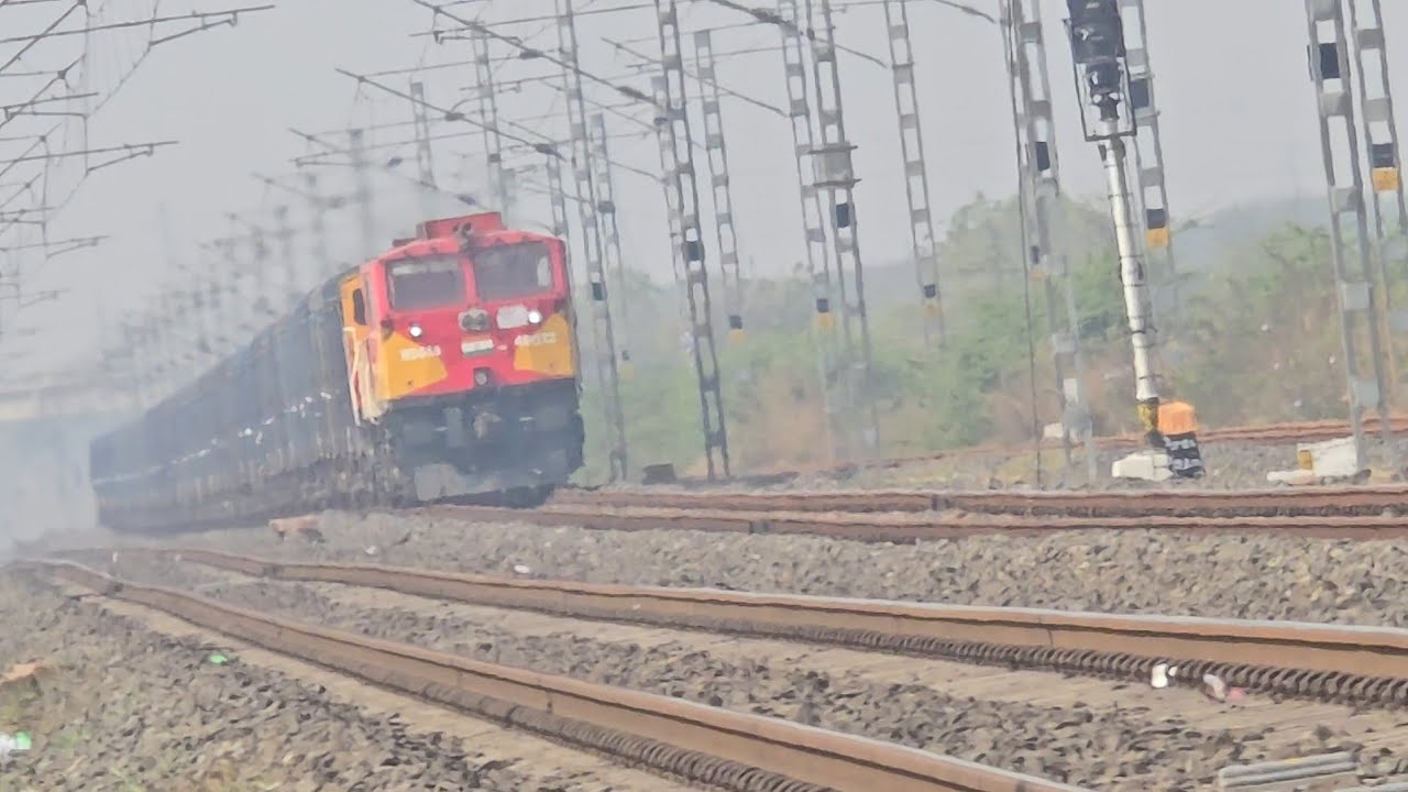 How does a railway run on tracks? What is the construction of the tracks like?