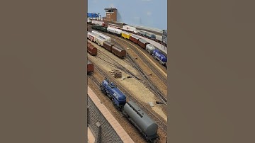 39. Roco SBB Ce 6/8 with freight #märklin #marklin #modelleisenbahn