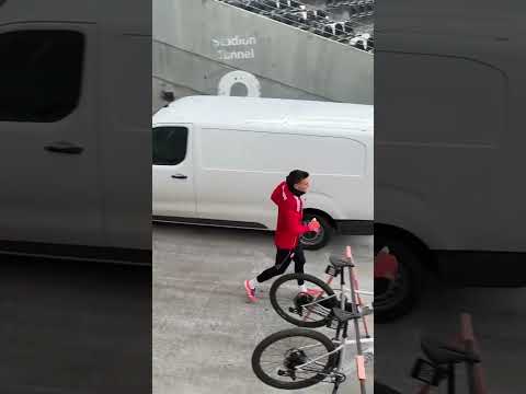 Zetti ist voller Vorfreude auf das Spiel morgen! Und ihr?