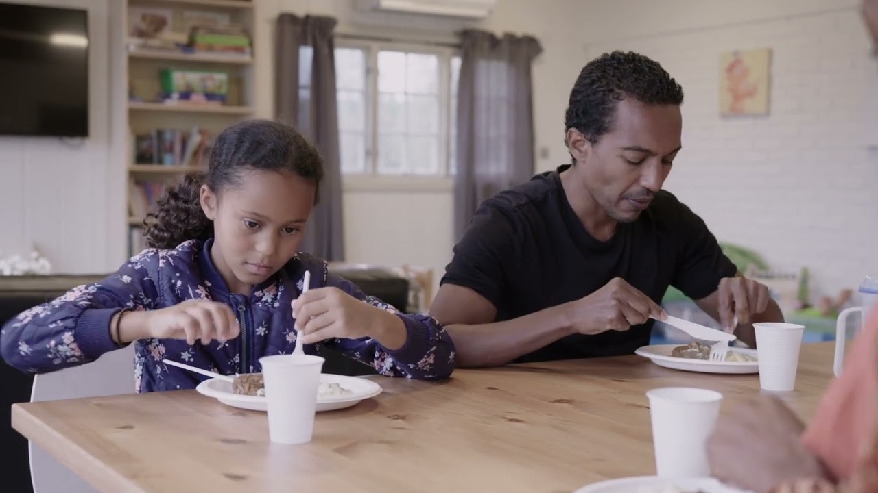 Jeg og min familie må reise ut av Norge (Russisk)