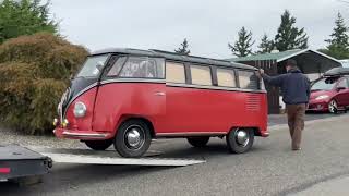 Volkswagen  Deluxe Barndoor   โฟล์ค หน้าวี ปี 1955