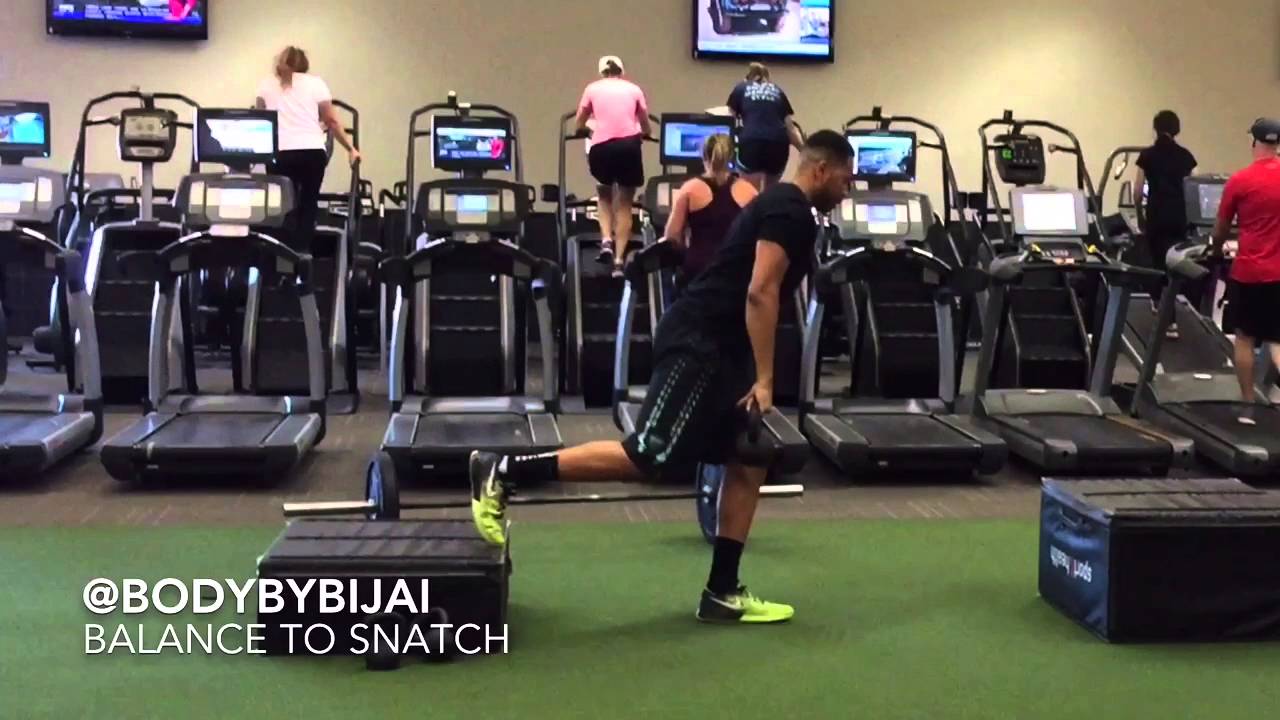 Single leg bottom up kettle bell snatch box to box - YouTube