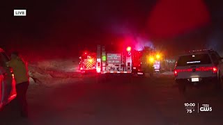 Fire crews respond to vegetation fire east of Santa Margarita