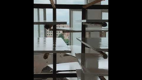 Grinding and 1st basic spraying coat step from Reede Display