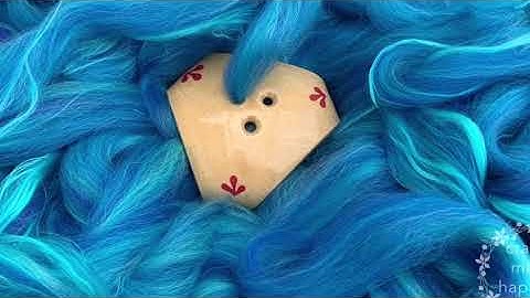 Hackle blending merino and silk on a  DIY Hackle and spinning on the Daedalus Sparrow