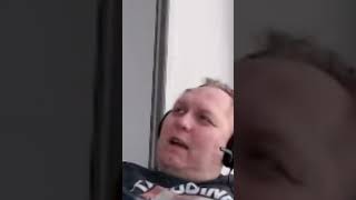 Hallack się obudził… i zobaczył TO 😳