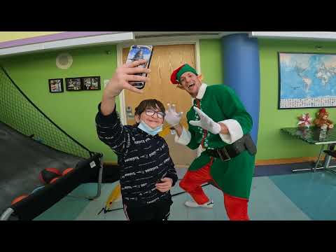 Gronk The Elf Spreads Cheer To Children At Shriners Hospital In Springfield