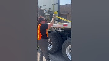 Lift Your Tarps[The Easy Way] #trucking #flatbed #tarps