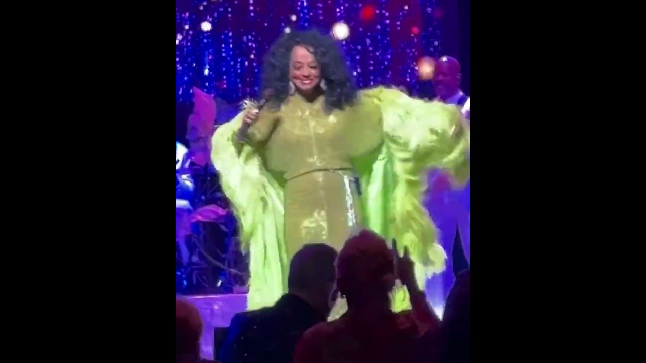 Diana Ross - Upside Down - 2026 𝘿𝙞𝙖𝙣𝙖 𝙞𝙨 𝙨𝙝𝙖𝙠𝙞𝙣𝙜