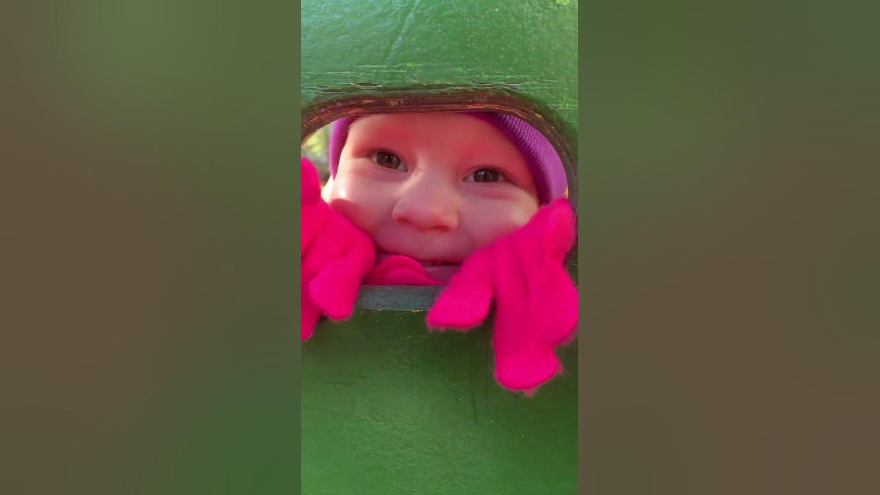 Испугалась девочка😂 #дочка #baby #малыш #дети #юмор - YouTube