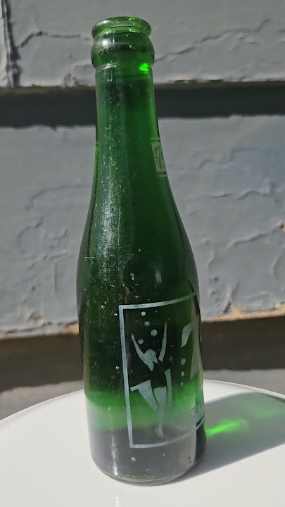 1941 SPANISH 7UP 215 CC BOTTLE #sodapop #7up #oldglassbottles #vintagesoda #acl #spanish #sodabottle