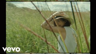 Vignette de la vidéo "Japanese Breakfast - The Body Is A Blade (Official Video)"