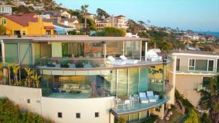 Paul McClean Designed Floating Glass House in Laguna Beach, California