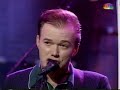 Edwyn Collins A girl like you Live Late night with Conan O'Brien 11 jan 1996