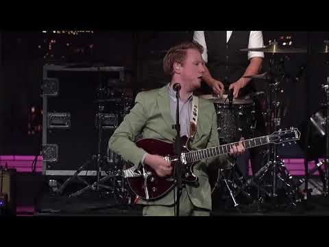 Two Door Cinema Club - Undercover Martyn (Live on Letterman)