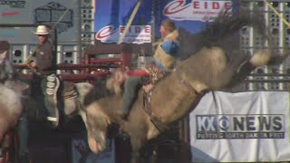Mandan rodeo Days night three