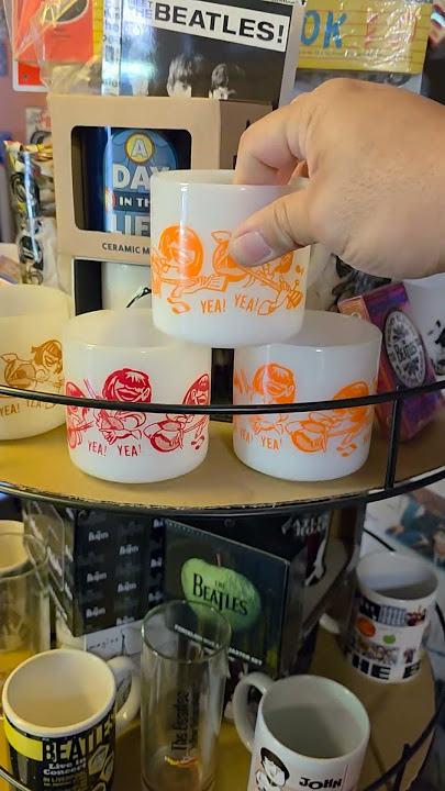 BEATLES RACK OF MUGS