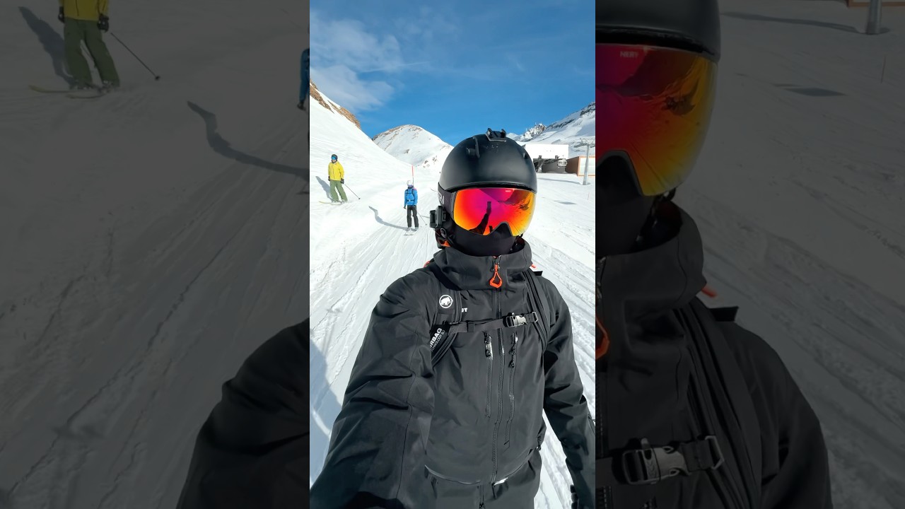 What's in the box? 📦 Everything you need to stay connected on the slopes— Cardo Packtalk Outdoor