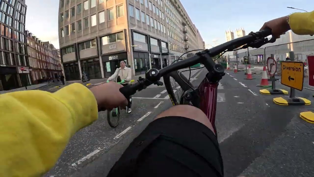 la semilla maidito darito en la bicicleta