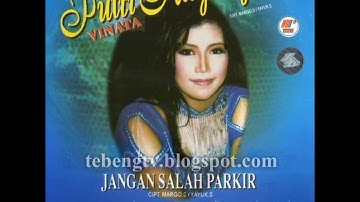 Putri Vinata - Play Boy Cap Jengkol