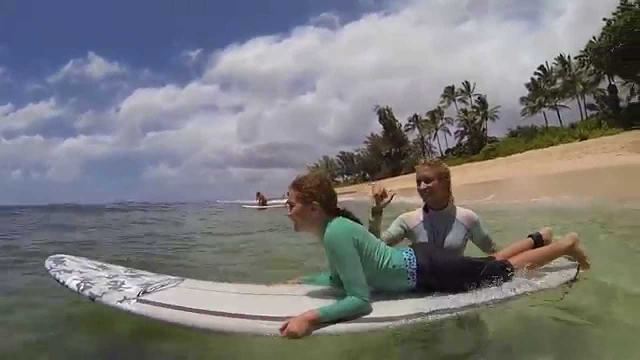 Best kids surfing lessons on Oahu - YouTube