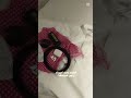 مو هذا الثوب الي بعيد فيه الثوب الي بعيد فيه باقي مقد اسلمته