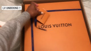 Louis Vuitton UNBOXING + First impressions | Open my first designer bag with me 🤗