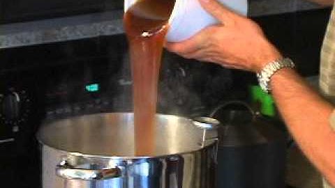 Learn How to Brew Beer With Malt Extract the Owner of the Big Beaver Brewing Company Ltd
