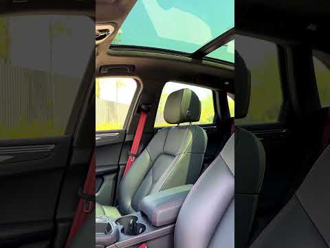 Porsche Macan Porsche Macan Shorts