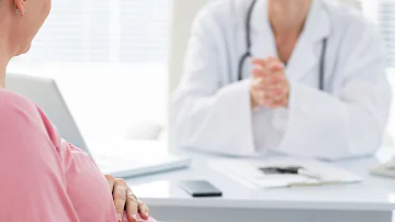Does the doctor have to tell your parents your pregnant?