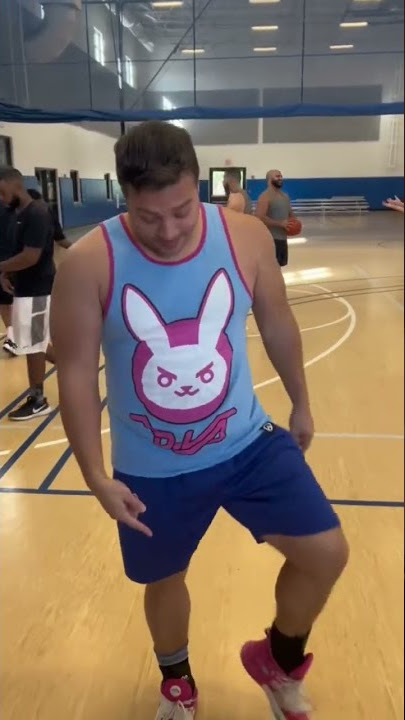 Beating people in basketball while wearing a D.va shirt! #shorts #overwatch #dva
