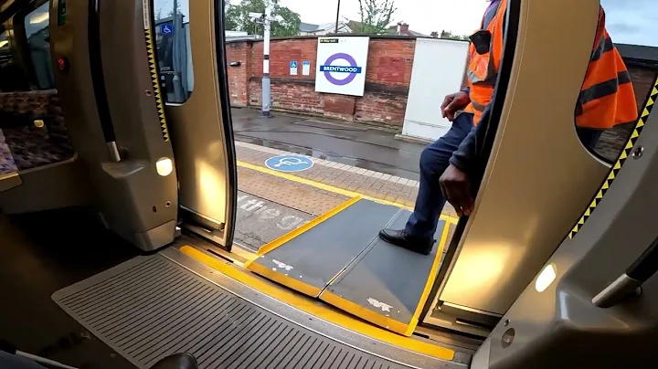 Elizabeth Line dangerous ramp deployment