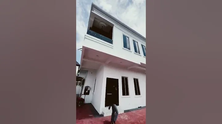 Lekki Phase 2, Lekki Lagos 85M $142,000 Beautiful 4 bedroom duplex house with a bq, cctv.