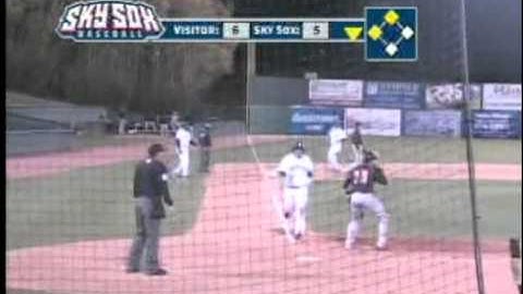 Matt Pagnozzi RBI single in 8th ties game 6-6 (5-5-2011)