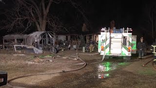 Fire crews respond to damaged house in Spartanburg Co.