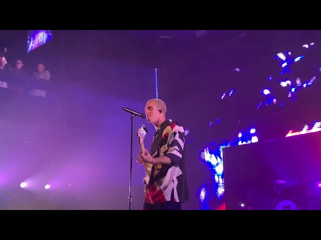 Lauv - Feelings (live at Terminal 5 NY 10/11/2019) class=