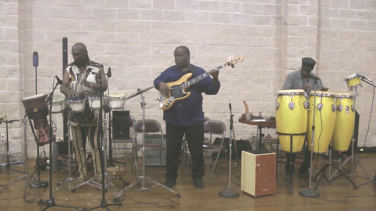 Doc Bongo The Doc Bongo / Big Bos / Kevin 14K. Live - YouTube