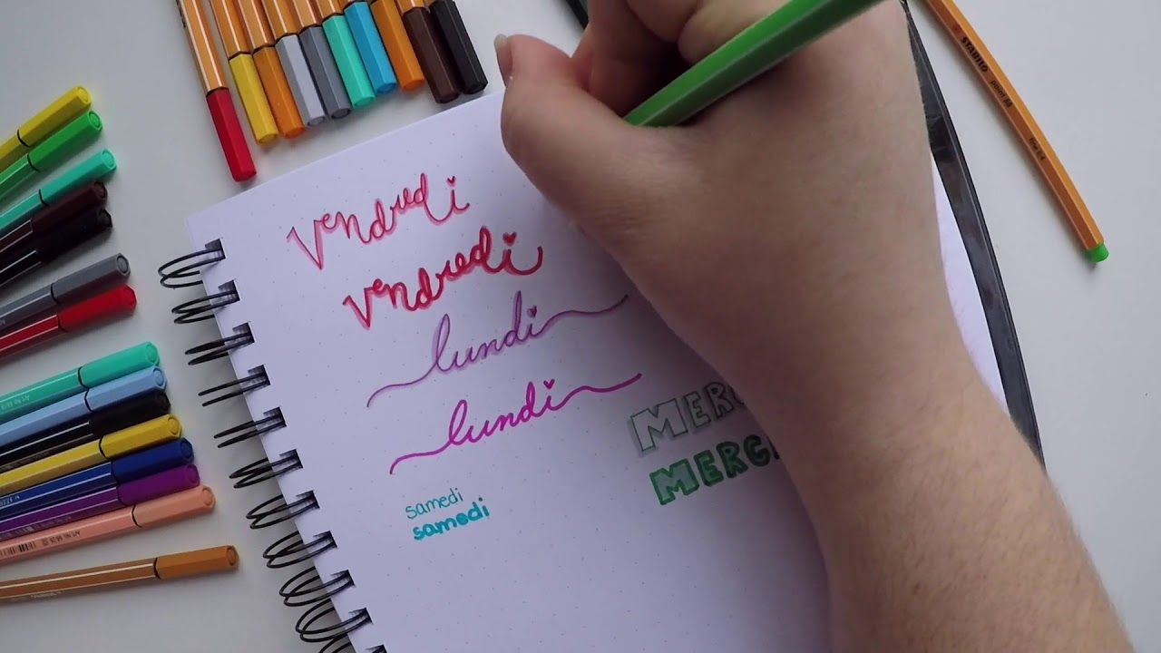 Page De Garde Cahier Espagnol Stylo Rouge Et Crayon Gris Techniques de coloriage et d'écriture avec les stylos-feutres et