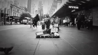 Tash Sultana / Jungle (In Melbournes Street)