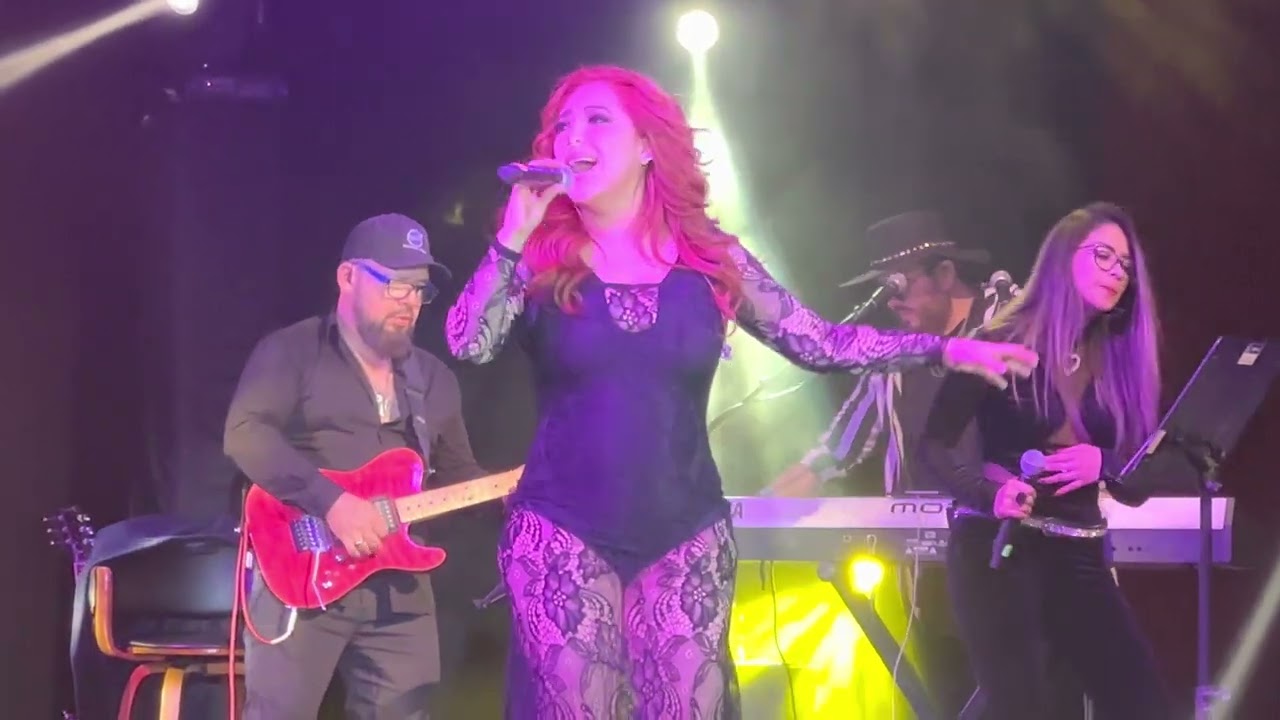 Myriam Montemayor - Lo Que Siento Es Amor - Lunario 20 Años