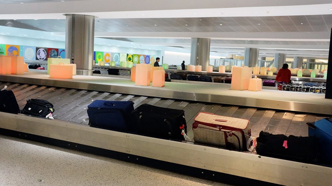 Baggage Fees Bring In More Than .5 Billion for U.S. Airlines Baggage Fees Bring In More Than .5 Billion for U.S. Airlines