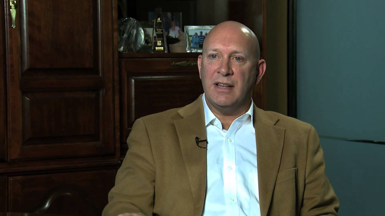 Lee Bragg on Serving Business Customers