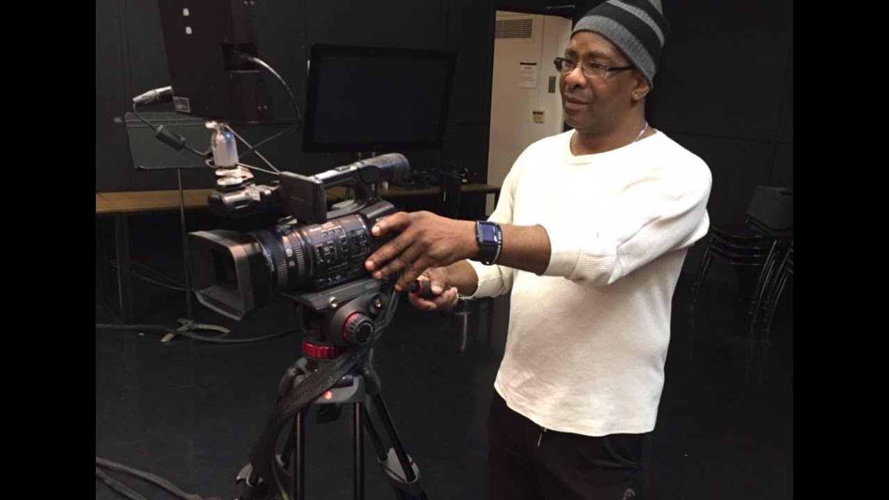 Interviewing Tyrone Lowe who hosts his own  Podcast called "The Legends"