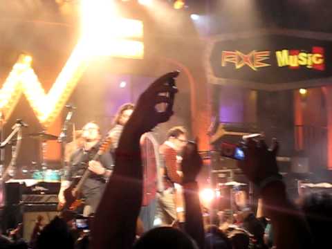 Weezer - Perfect Situation (Ft. Hurley from LOST, Jorge Garcia) @ AXE party
